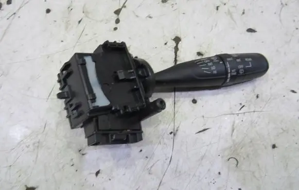 Suzuki SX4 S-Cross Headlight wiper switch KRIS235789