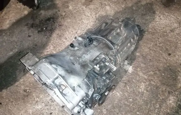 Manual 5 speed gearbox