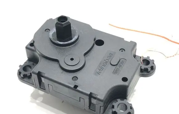 Dacia Sandero Air flap motor/actuator A21201700