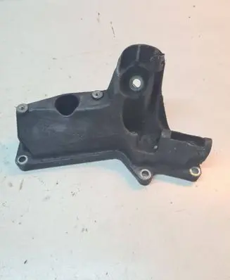 BMW 5 E60 E61 Engine mounting bracket 6763217