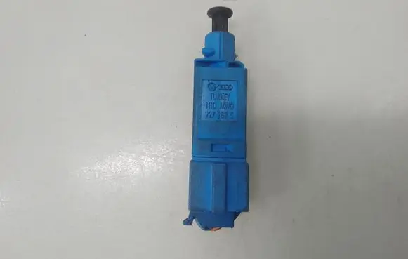 Brake pedal sensor switch