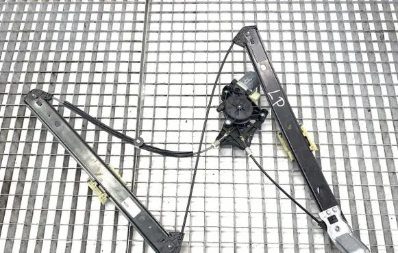 Audi Q3 F3 Front door window regulator with motor 5Q0959801C