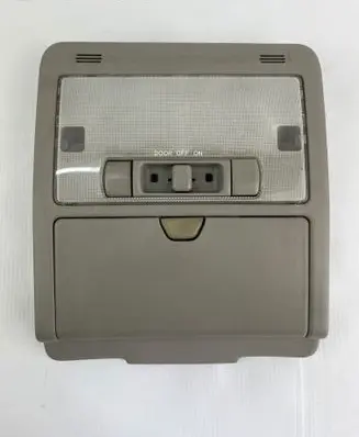 Lexus LS 430 Front seat light