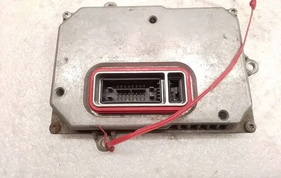 Audi A4 S4 B7 8E 8H Headlight ballast module Xenon 8E0941329 1307329114
