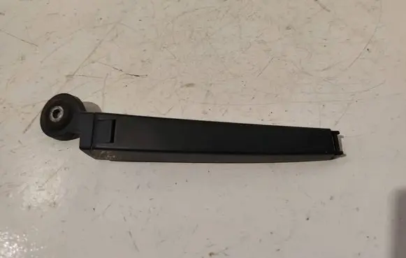 Volkswagen Touareg I Rear wiper blade arm 7L6955707