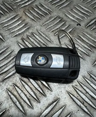 BMW X1 E84 Ignition key/card 6986585
