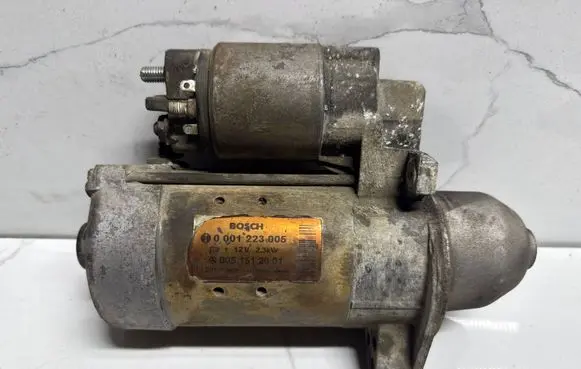 Mercedes-Benz E W211 Starter motor 0051512901