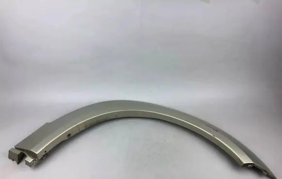 Subaru Outback Front arch trim 