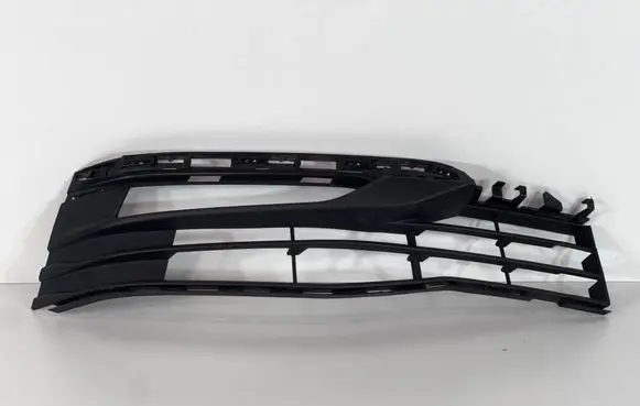BMW 5 G30 G31 G38 Front bumper lower grill 15067010