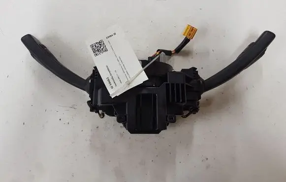 Volvo V60 Wiper turn signal indicator stalk/switch 31334643 31343218 31334647