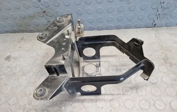 BMW X5 E53 Other engine bay part