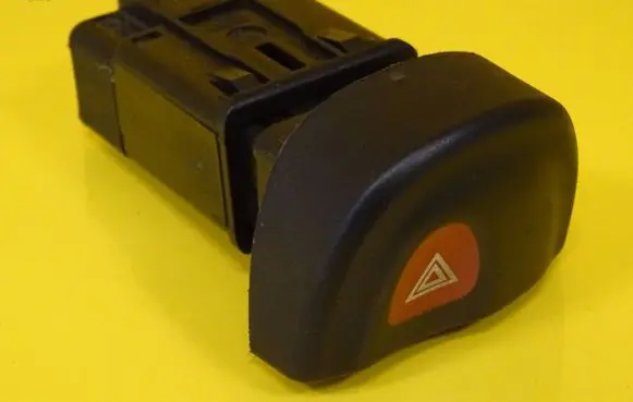 Renault Scenic I Hazard light switch 435868
