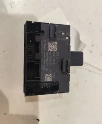 Skoda Octavia Mk3 (5E) Door control unit/module 5Q4959592