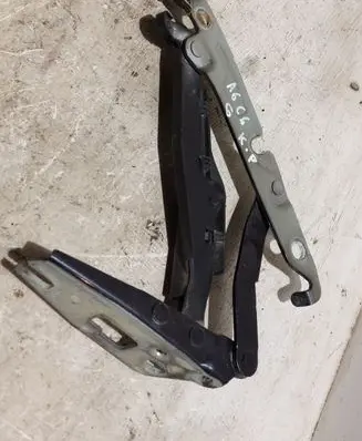Audi A6 S6 C6 4F Tailgate/trunk/boot hinge 4F5827301A