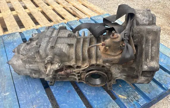 Volkswagen Transporter - Caravelle T3 Manual 4 speed gearbox