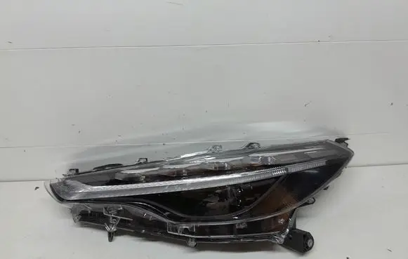 Toyota Corolla Cross Headlight/headlamp 