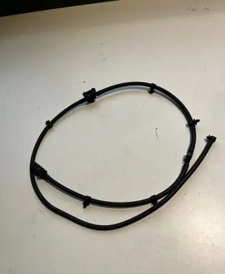Windshield washer spray nozzle
