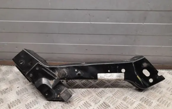 Jeep Grand Cherokee Top upper radiator support slam panel