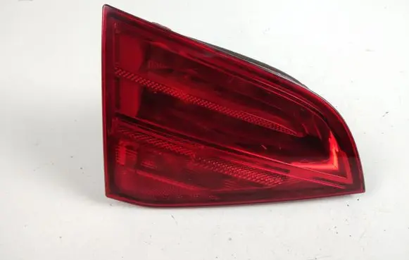 Audi A4 S4 B8 8K Tailgate rear/tail lights 8K9945093