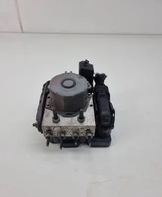 Mercedes-Benz A W176 ABS Pump A0004310500