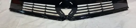 Opel Astra L Front bumper upper radiator grill