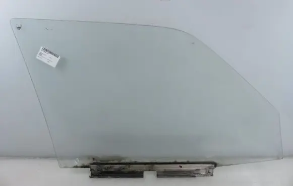 Mercedes-Benz E W124 Front door window glass four-door 