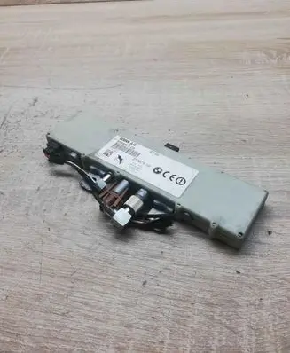 BMW 5 E39 Antenna control unit 836887805 21367510