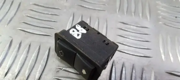 BMW 5 E39 Electric window control switch 8368974