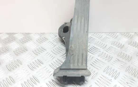 Skoda Octavia Mk2 (1Z) Accelerator throttle pedal 1K1721503L