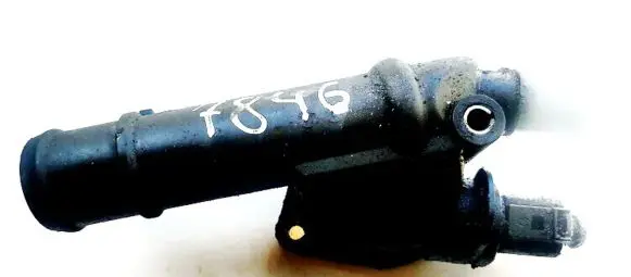 Volkswagen Golf V Engine coolant pipe/hose 03G121132B