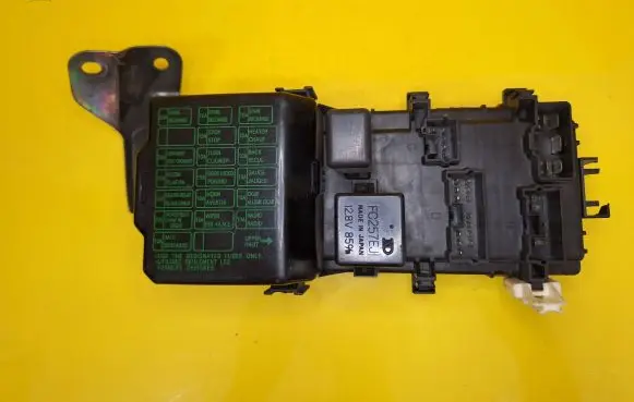 Mitsubishi Colt Fuse box set