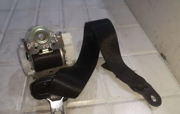 Ford Focus Front seatbelt 4M51A61294AK 33032071