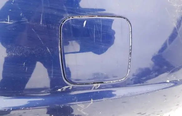 Rear bumper row hook cap/cover