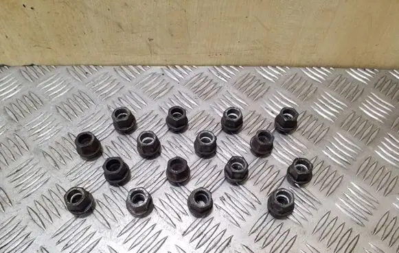 Opel Zafira C Nuts/bolts 