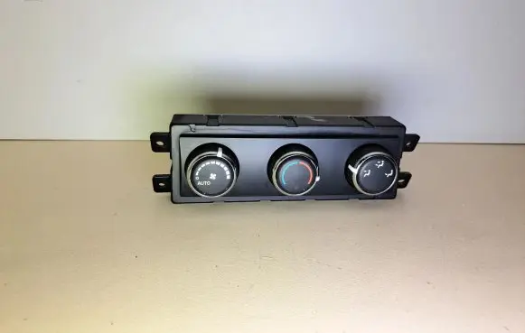 Chrysler Grand Voyager V Climate control unit 55111812AD 709170055929