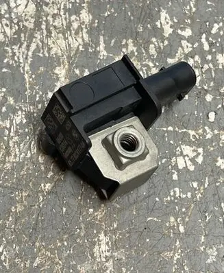 BMW 5 F10 F11 Airbag deployment crash/impact sensor 120314 9224177 06498