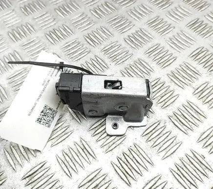 Mercedes-Benz Sprinter W907 W910 Rear door lock A9107400000