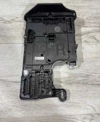 Tesla Model 3 Comfort/convenience module 156745400B 149784800E C920281200886