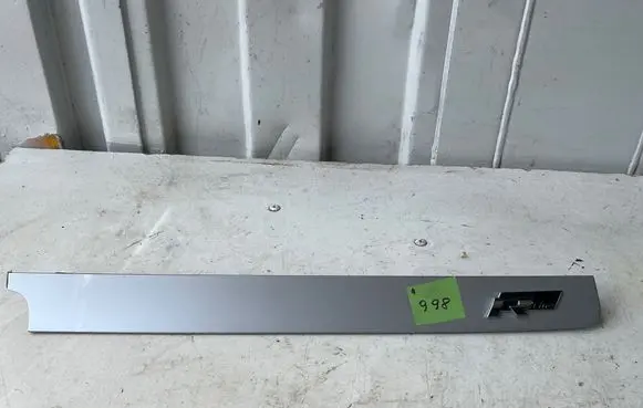 Volkswagen PASSAT B6 Panel trim 320010100 3C1857212AD