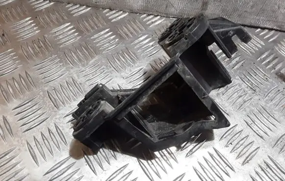 Citroen C5 Bumper support mounting bracket corner 9681049680 7P100882