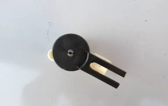 Opel Mokka X Brake pedal sensor switch 13597429 7423