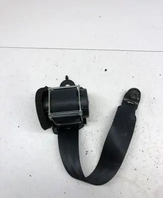 Toyota Avensis T270 Rear seatbelt 7336005170