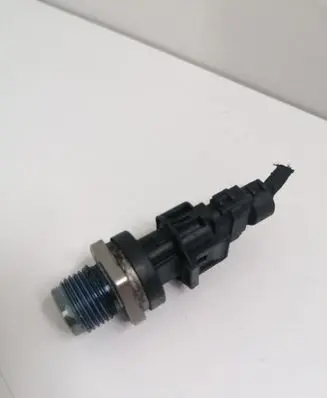 Fuel pressure sensor