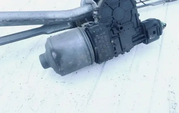 Skoda Fabia Mk1 (6Y) Wiper motor 6q1955119 0390241500
