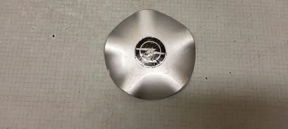 Opel Astra F Non-original wheel cap 