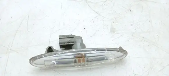 Lexus IS 220D-250-350 Front fender indicator light 30308