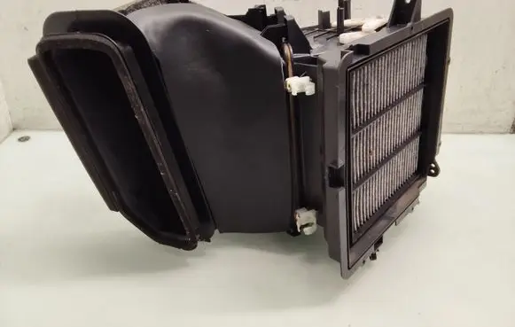Mitsubishi Grandis Interior heater climate box assembly housing 