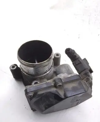 Volkswagen Tiguan Throttle valve 03L128063E