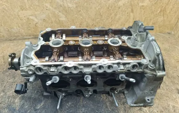 Engine head