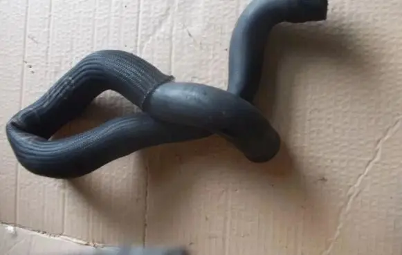 Volvo XC90 Turbo turbocharger oiling pipe/hose